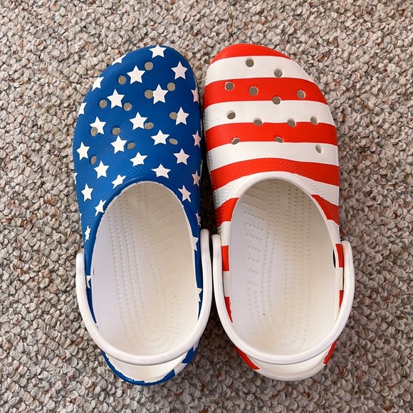 Women’s Red white and Blue Crocs - Picture 2 of 2